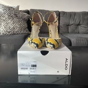Aldo shoes snakeskin heel size 7